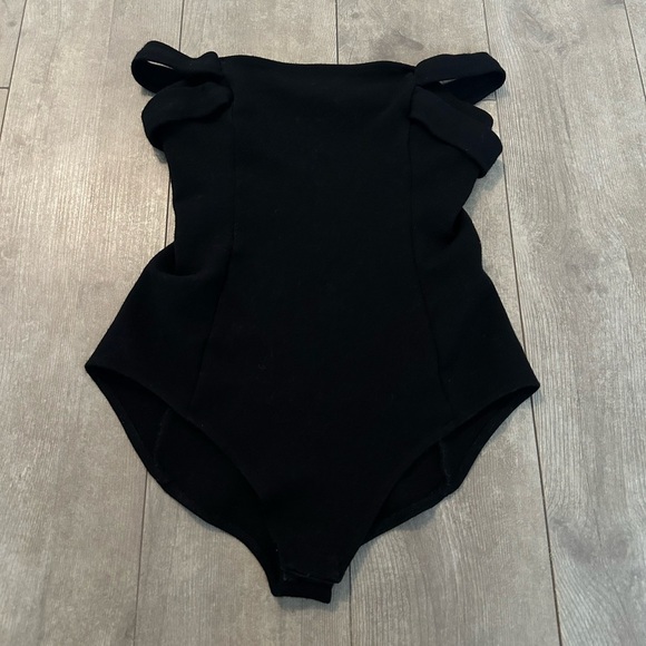 ANGL Black bodysuit women’s size Medium - Picture 13 of 16
